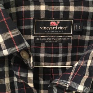 Vineyard Vines classic fit blue & red button down
